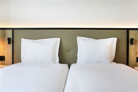 H-112012287935.JPEG