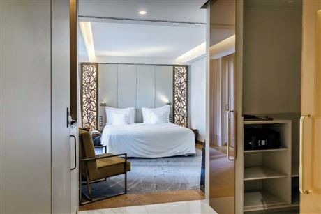 Savoy Palace